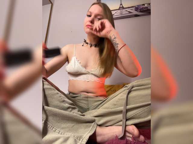 ThatTripPink3 live cam on BongaCams