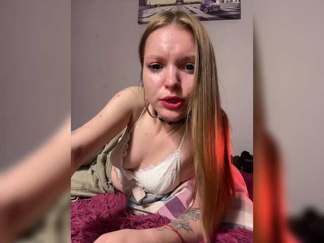 ThatTripPink3 live cam on BongaCams
