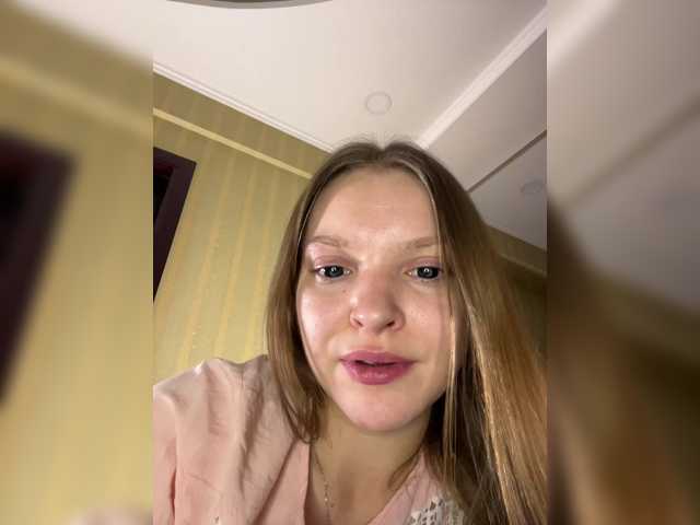 ThatTripPink3, en directo ahora en BongaCams