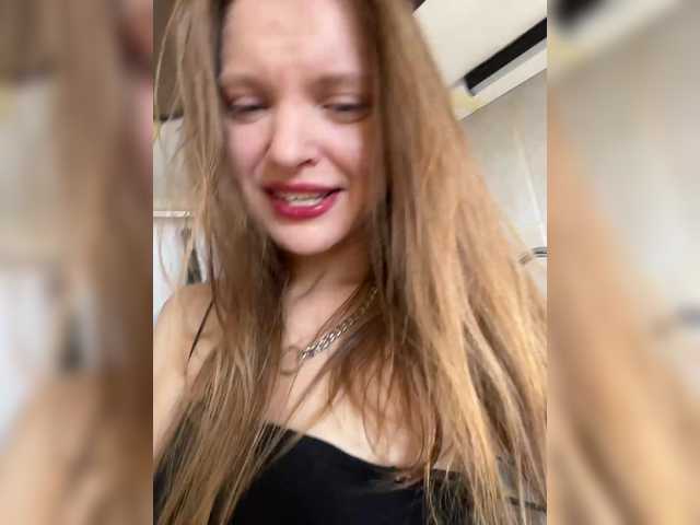 ThatTripPink3 live cam on BongaCams