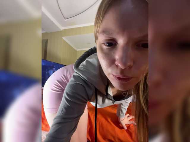 ThatTripPink3 live cam on BongaCams