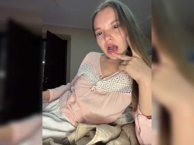 ThatTripPink3 live cam on BongaCams