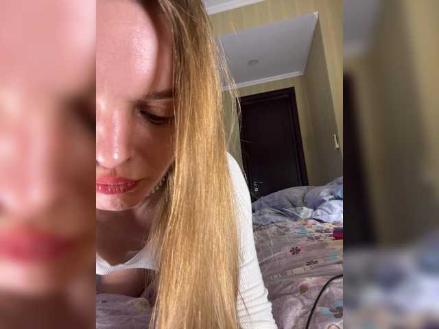 ThatTripPink3 live cam on BongaCams
