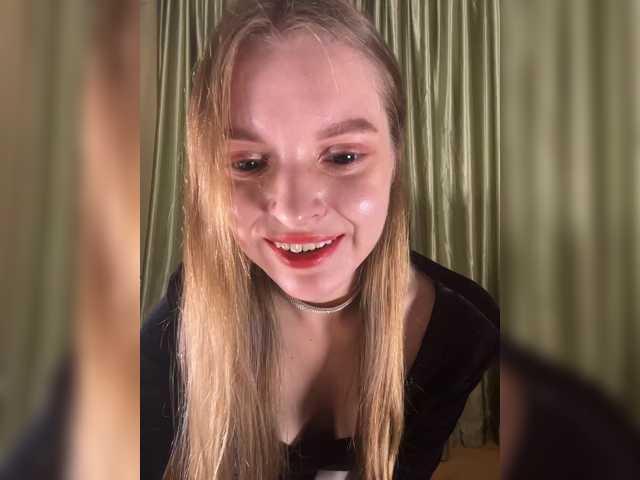 ThatTripPink3 live cam on BongaCams