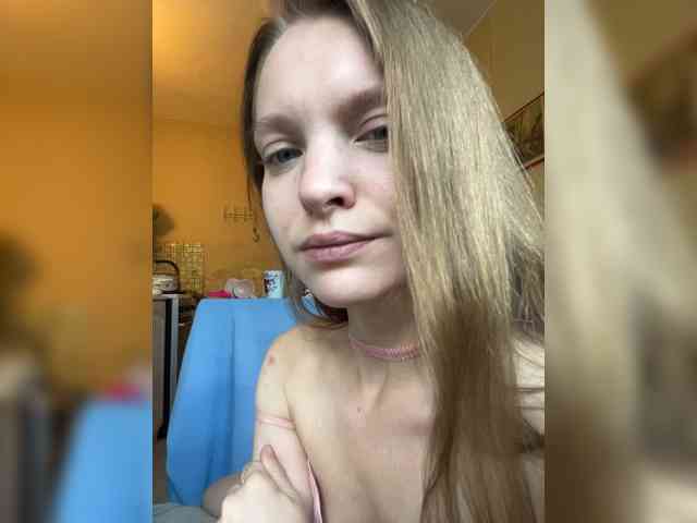 AliciaTroupe webcam