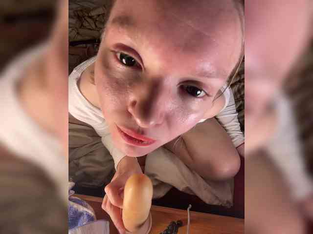 AliciaTroupe webcam