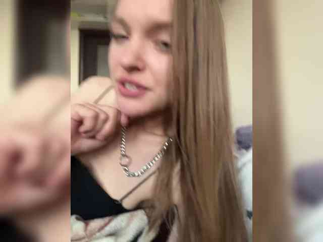AliciaTroupe webcam
