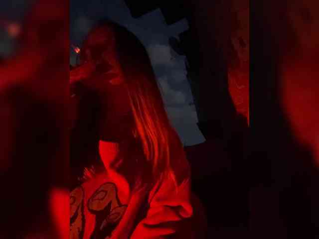 AliciaTroupe webcam