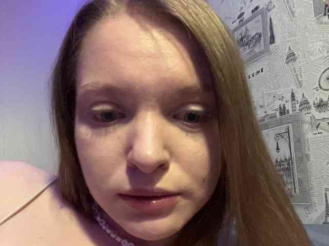 AliciaTroupe webcam