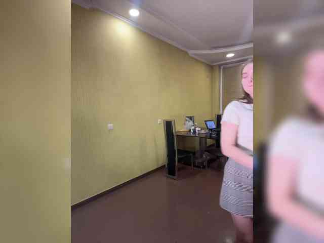 aliciatroupe's live room