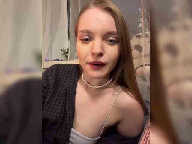AliciaTroupe webcam