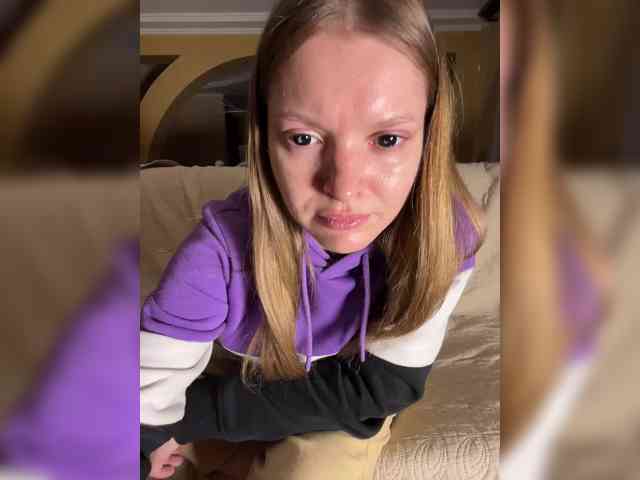 AliciaTroupe webcam