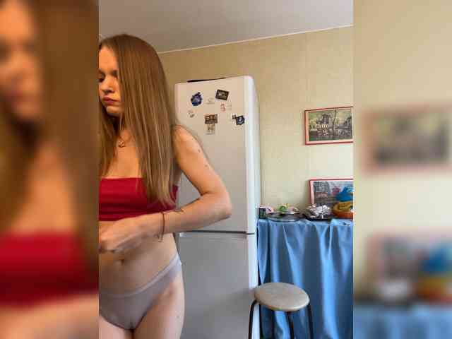 AliciaTroupe webcam