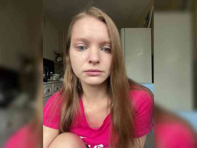 AliciaTroupe webcam