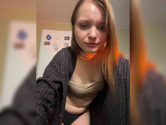 AliciaTroupe webcam