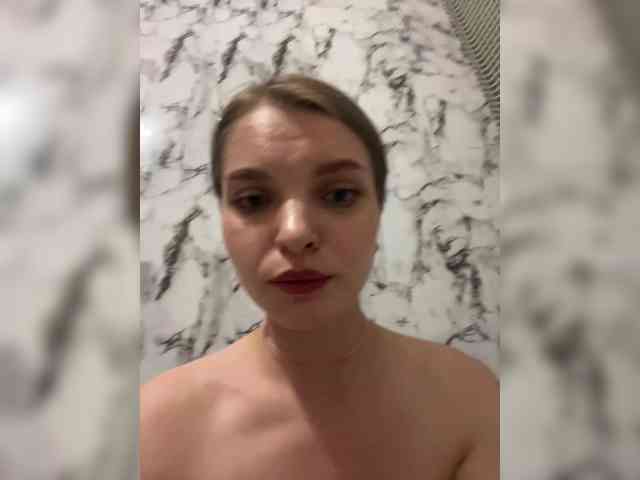 AliciaTroupe webcam