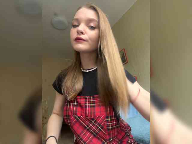 AliciaTroupe webcam