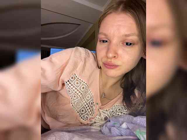 AliciaTroupe webcam