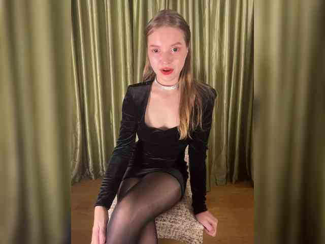AliciaTroupe webcam