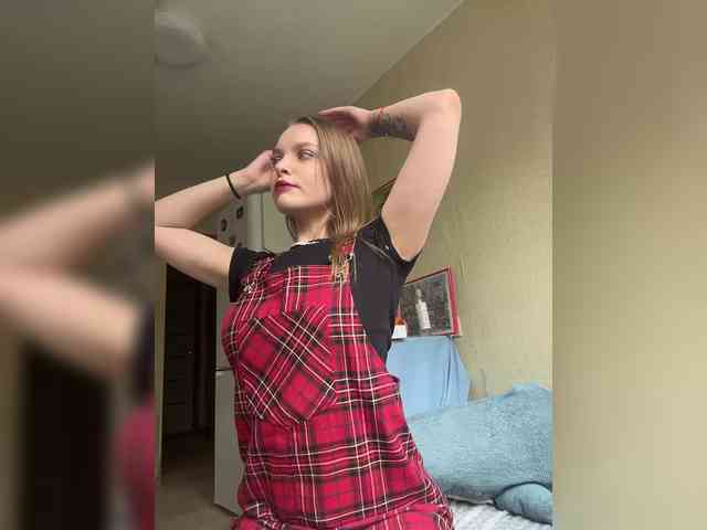 AliciaTroupe webcam