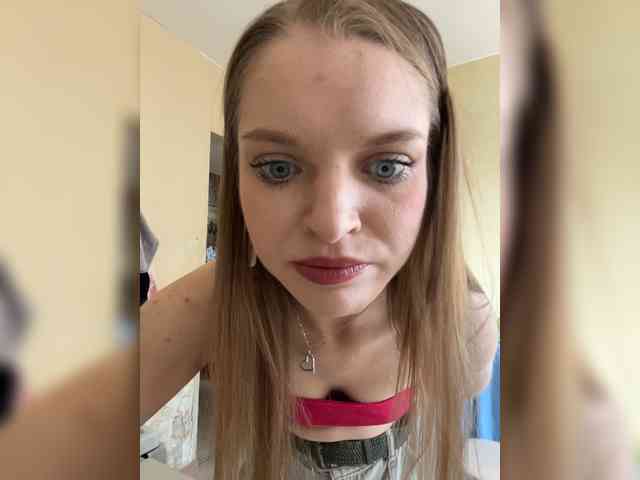 AliciaTroupe webcam