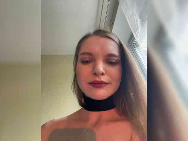 AliciaTroupe webcam