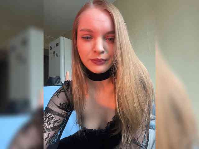 AliciaTroupe webcam