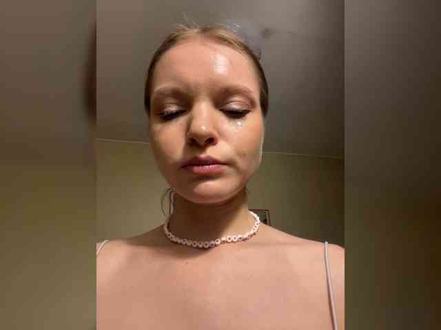 AliciaTroupe webcam