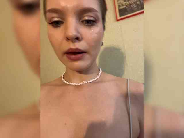 AliciaTroupe webcam