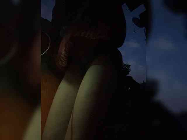 AliciaTroupe webcam