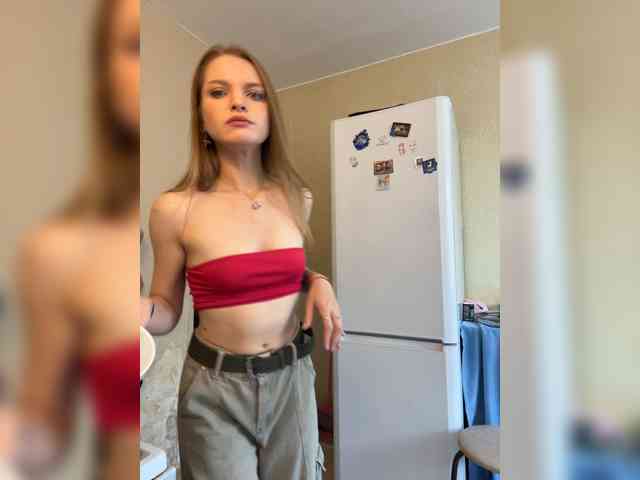 AliciaTroupe webcam