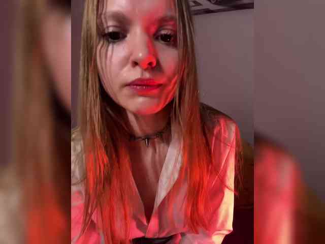 AliciaTroupe webcam