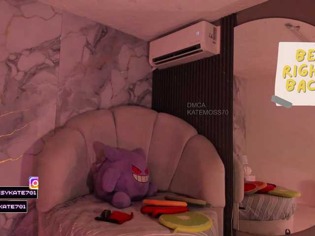 Katemoss70 live cam on BongaCams