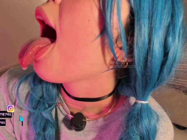 Katemoss70 live cam on BongaCams