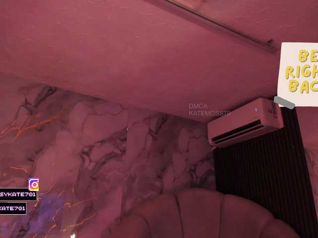 Katemoss70 live cam on BongaCams