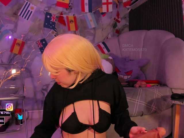Katemoss70 live cam on BongaCams