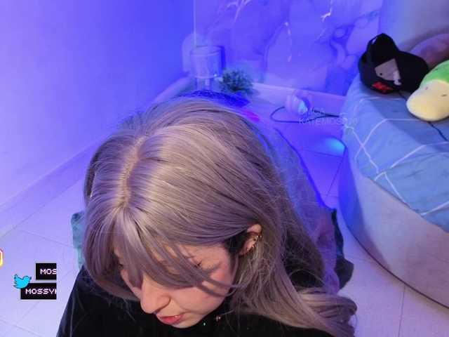 Katemoss70 live cam on BongaCams