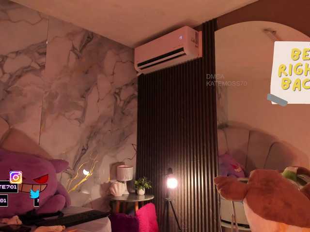 Katemoss70 live cam on BongaCams
