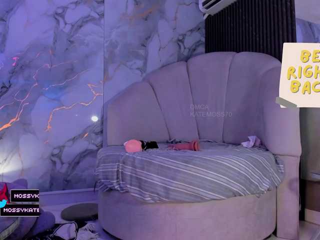Katemoss70 live cam on BongaCams