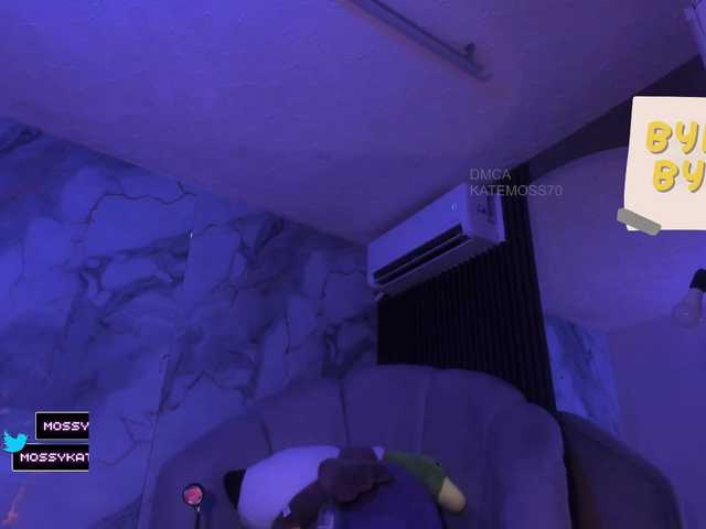 Katemoss70 live cam on BongaCams