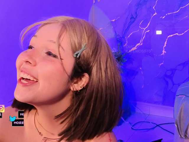 Katemoss70 live cam on BongaCams