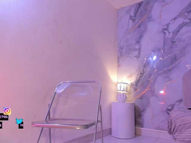 Katemoss70 live cam on BongaCams