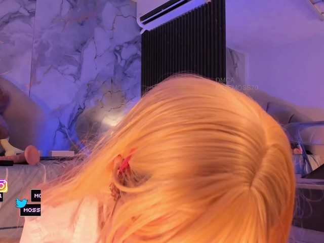 Katemoss70 live cam on BongaCams