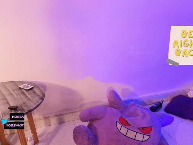 Katemoss70 live cam on BongaCams