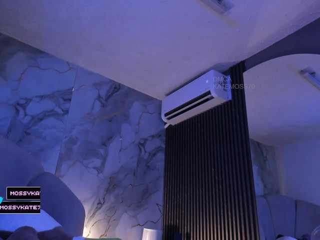Katemoss70 live cam on BongaCams