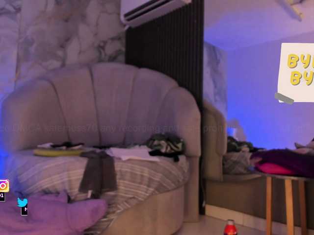 Chat with Katemoss70 live cam