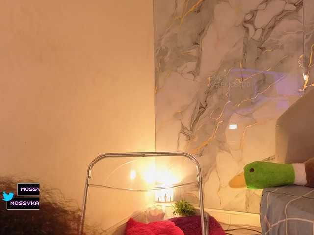 Katemoss70 live cam on BongaCams