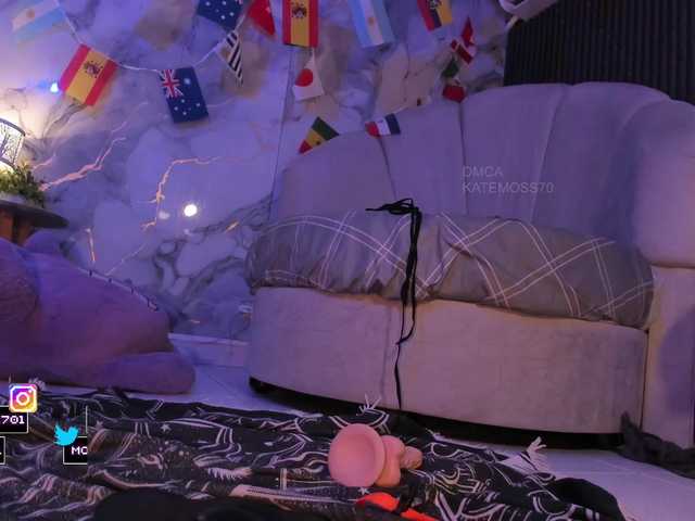 Katemoss70 live cam on BongaCams
