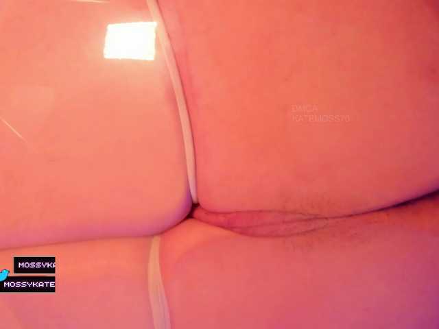 Katemoss70 live cam on BongaCams