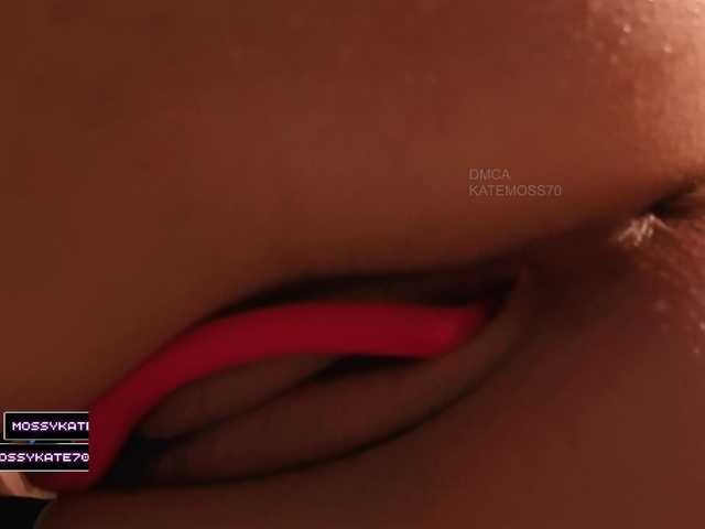 Katemoss70 live cam on BongaCams